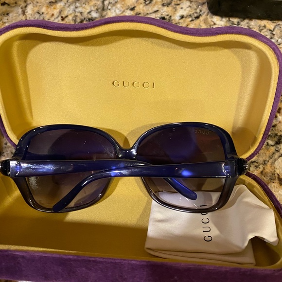 Authentic Gucci shades - Picture 2 of 3